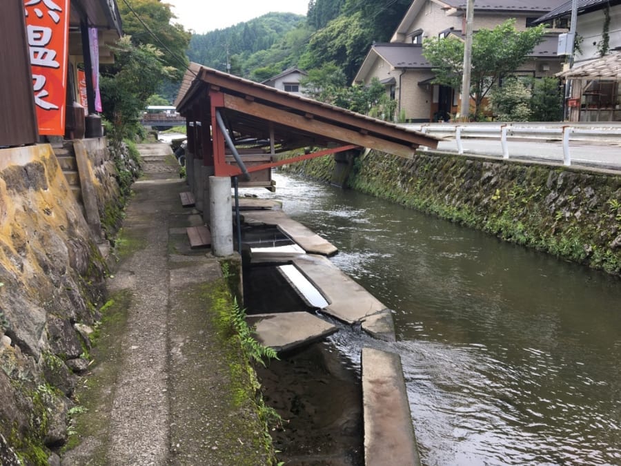 日本一恥ずかしい温泉はここ 南小国町 満願寺温泉 Smo南小国