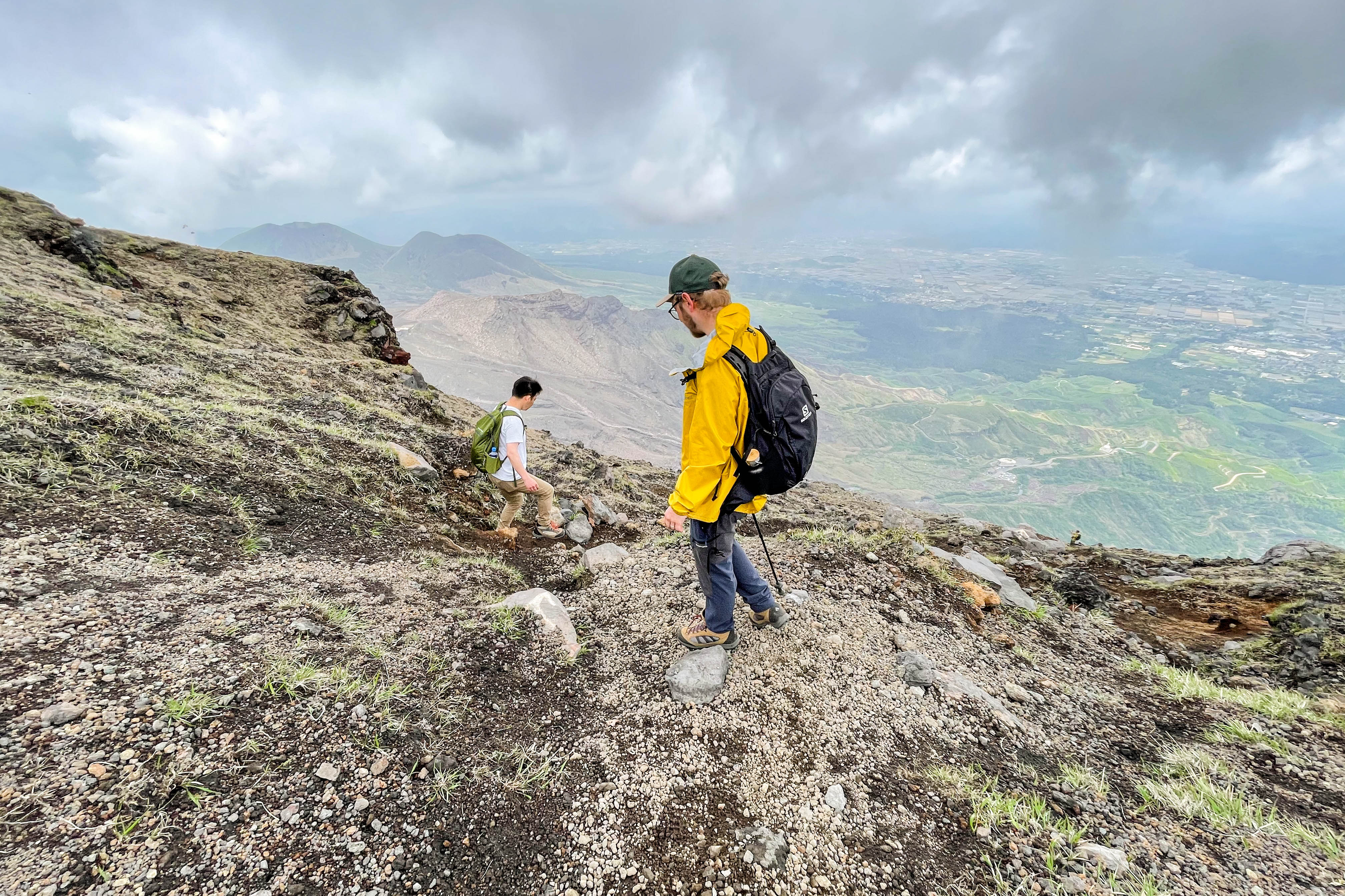 阿蘇中岳に新たな登山ルートが開通 噴火警戒レベル２でも登山可能 中岳 高岳すずめ岩迂回ルートのご紹介 Page3 Smo南小国